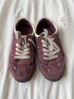 Kids Floral Mauve Lace-Up Sneakers